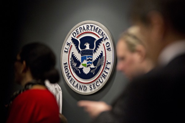 Clearview AI consiguió un nuevo contrato de reconocimiento facial con ICE