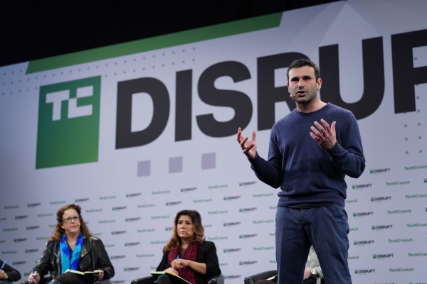 Clideo promete una manera fácil de hacer videos que se pueden comprar