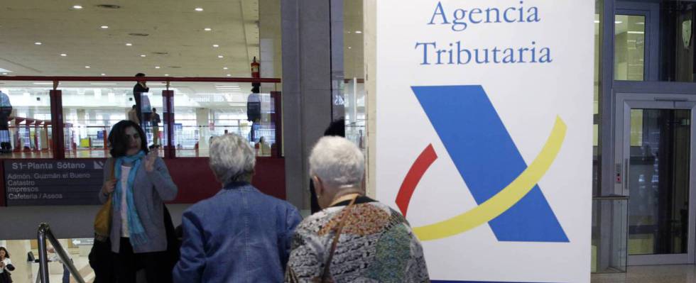 Cómo presentar la declaración de la renta 2021-2022: por internet, teléfono y presencial