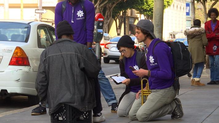 Concrn es una alternativa al 911 que ayuda a las personas durante las crisis de salud mental