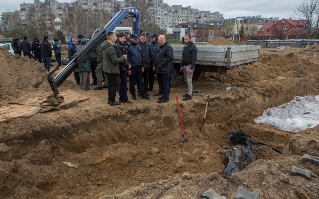 Corte Penal Internacional se sumará a investigar crímenes de guerra en Ucrania