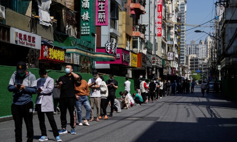 Covid-19: Shanghai se encuentra “colapsada” por tres semanas de confinamientos