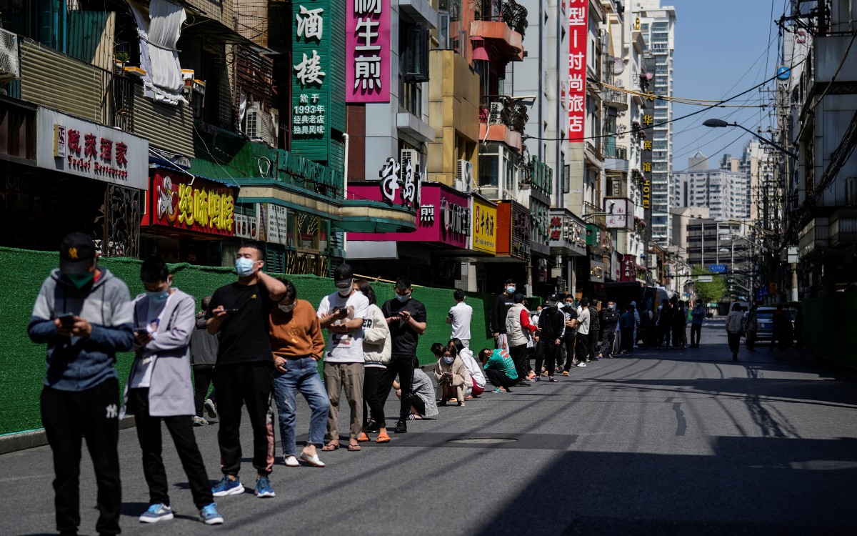 Crecimiento de China en primer trimestre supera estimaciones, pero el panorama se complica