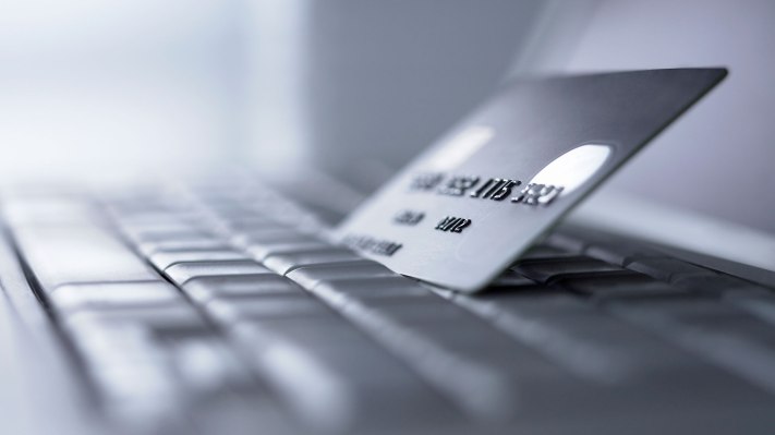 Daily Crunch: aumento de las ventas de comercio electrónico