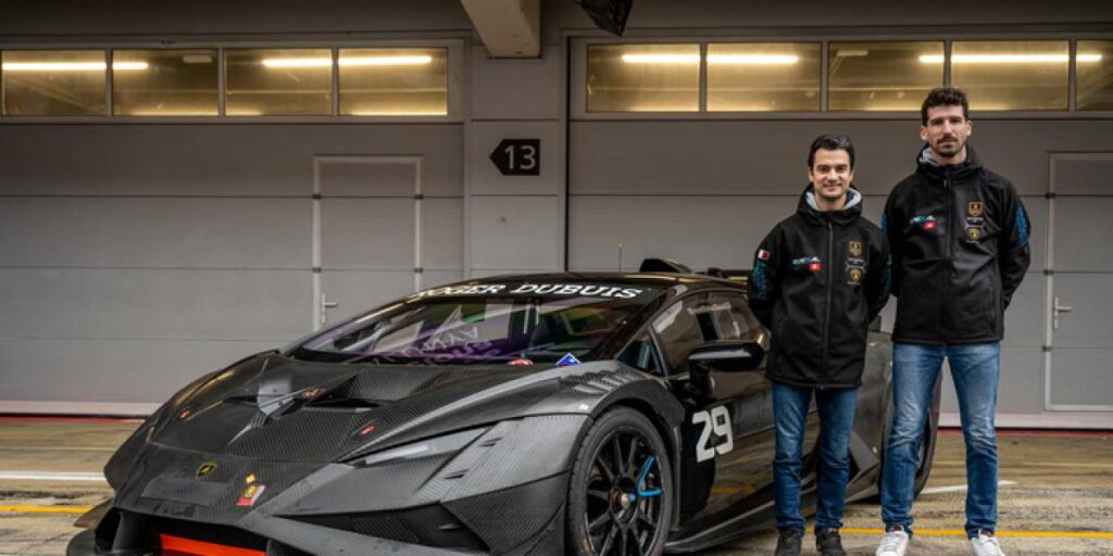 Dani Pedrosa y Valentino Rossi se citan en Imola para correr en coches