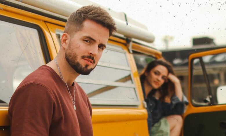 David Busquets presenta su nuevo proyecto con 'Te Invito'