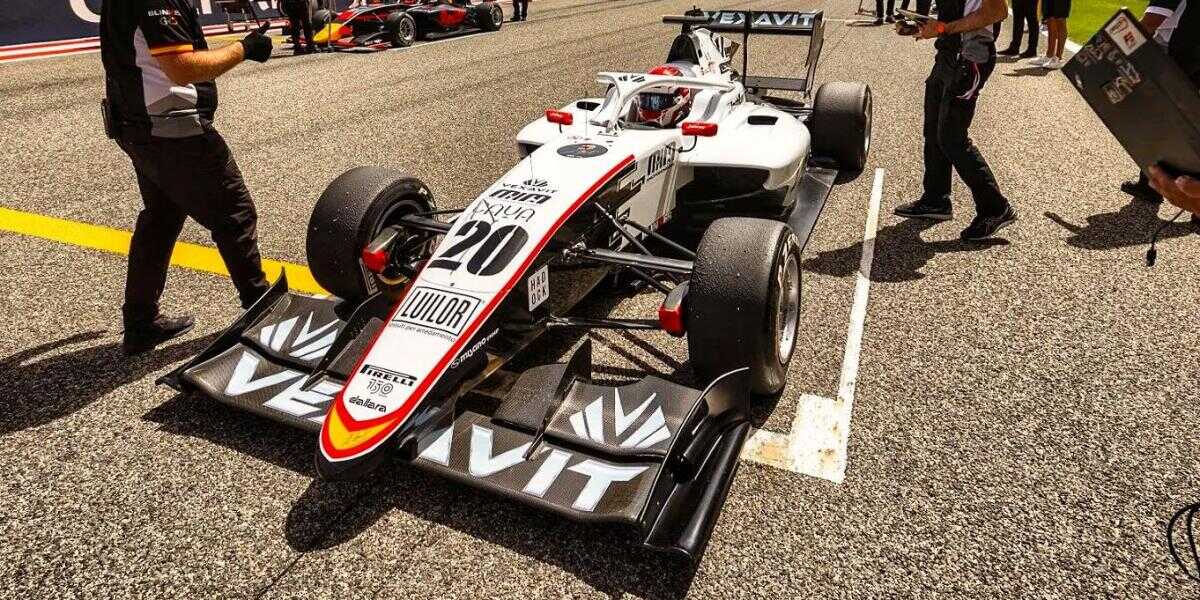 David Vidales, buenos primeros puntos en la F3