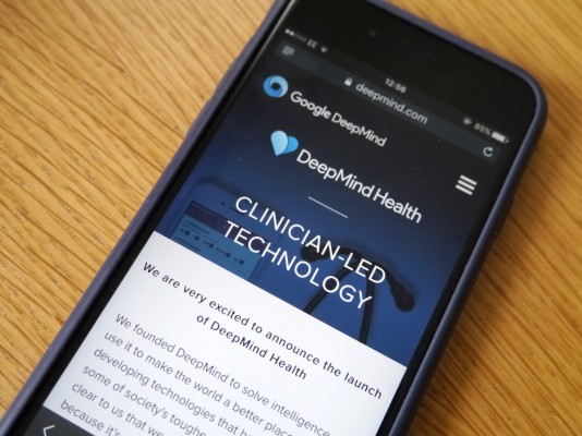 Google se enfrenta a una nueva demanda colectiva en el Reino Unido por el escándalo de datos de pacientes de DeepMind NHS