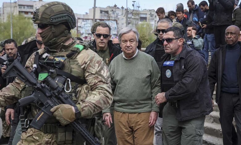 Desde Ucrania, Guterres pide la colaboración rusa con las investigaciones del Tribunal Penal Internacional