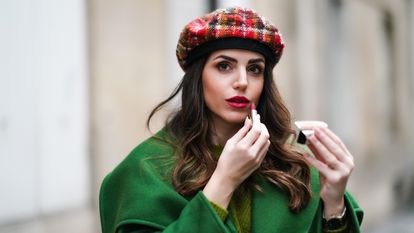 Seleccionamos una variedad de pintalabios baratos y de marcas reconocidas para estrenar esta primavera.