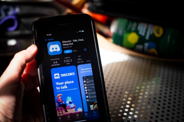 Discord está probando foros, nuevas herramientas de modificación y páginas de inicio que muestran temas candentes en algunos servidores.