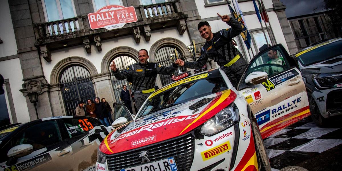 Doblete de Óscar Palomo en el Serras de Fafe