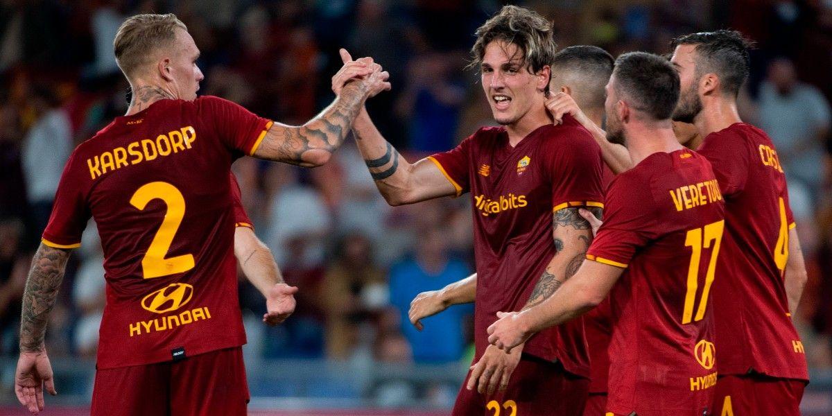 El VAR, presente en las semifinales de la Conference League