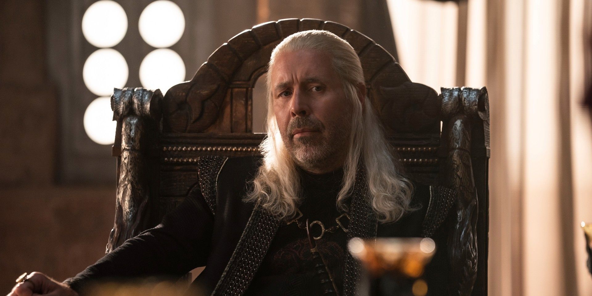 El actor de House Of The Dragon: King Viserys basó su actuación en su madre