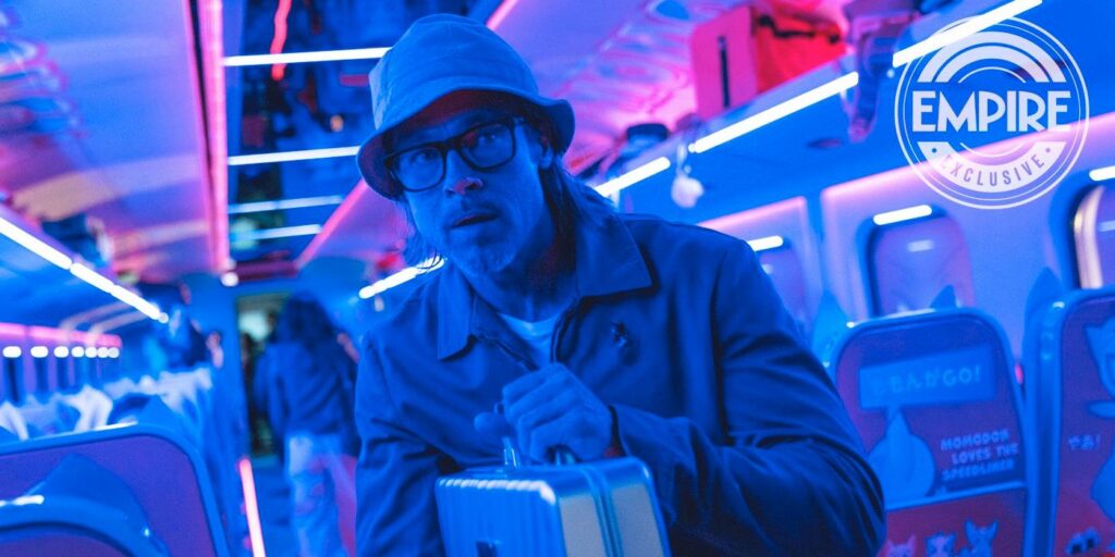 El asesino de Brad Pitt protege el maletín en la imagen de la película Bullet Train