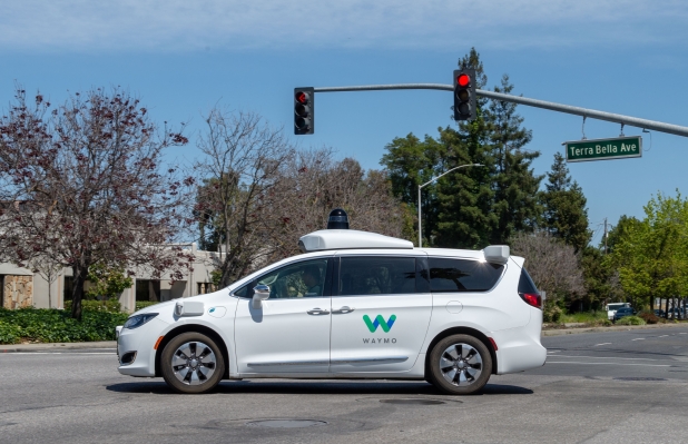 El desafío UX de Waymo es hacer que la gente disfrute del viaje