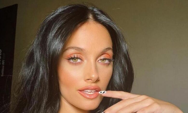 El desnudo integral de Oriana Sabatini para promocionar su nuevo tema