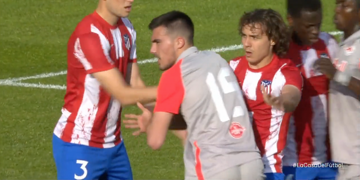El escandaloso penalti pitado al Atlético en la 'semi' de Youth League que ya es viral