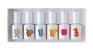 El esmalte de uñas Pokémon te permite combinar tus entrantes favoritos (o Meowth)