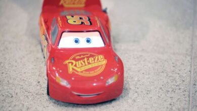 El fabricante de juguetes robóticos Sphero presenta Ultimate Lightning McQueen, un automóvil parlanchín controlado por teléfono inteligente