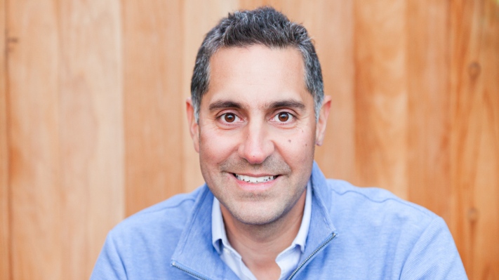 El libro de datos proporciona información para que los representantes de ventas se conviertan en expertos en clientes