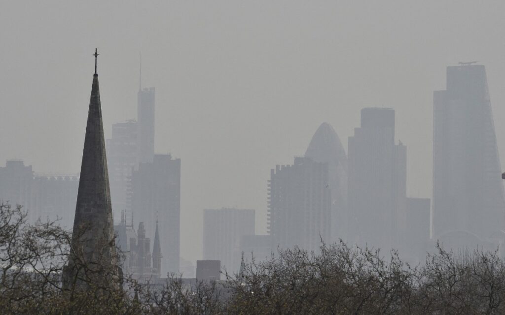 El mundo respira contaminación: OMS