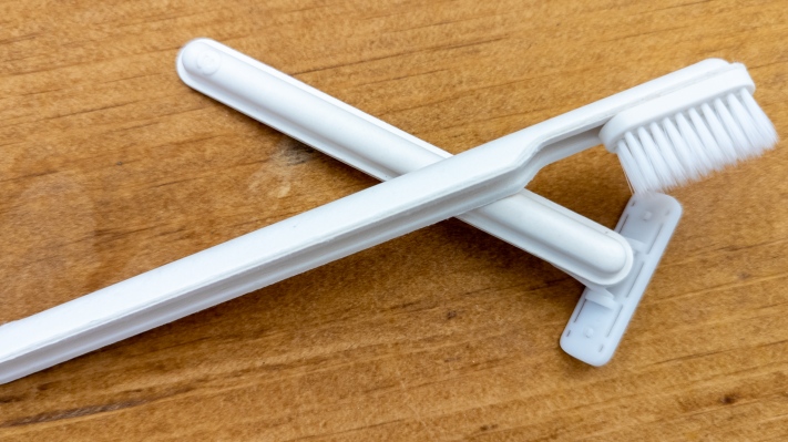 El pequeño pero excelente equipo de Effa se prepara para una pelea con cepillos de dientes triviales en su propio territorio.