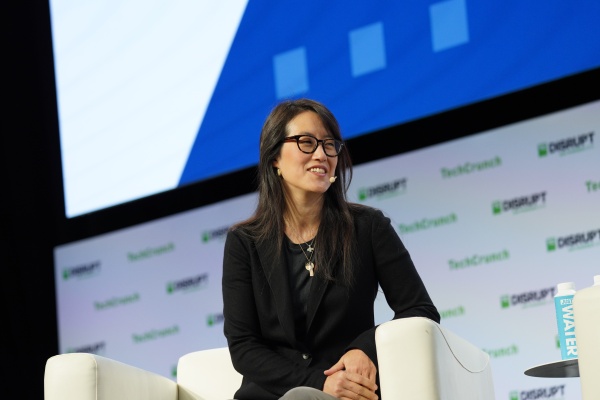 Ellen Pao dice que el modelo de ‘plaza pública’ de Twitter es defectuoso