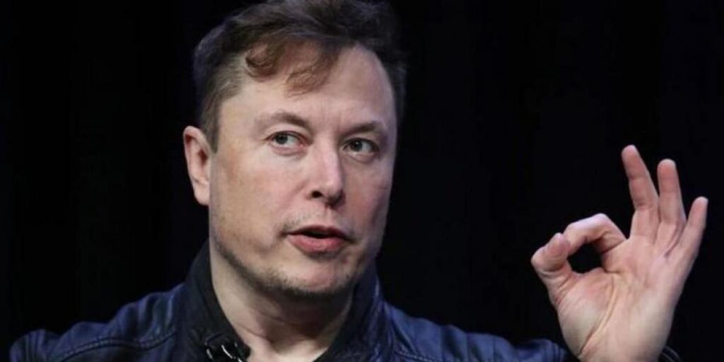 Elon Musk compra Twitter por 44.000 millones de dólares