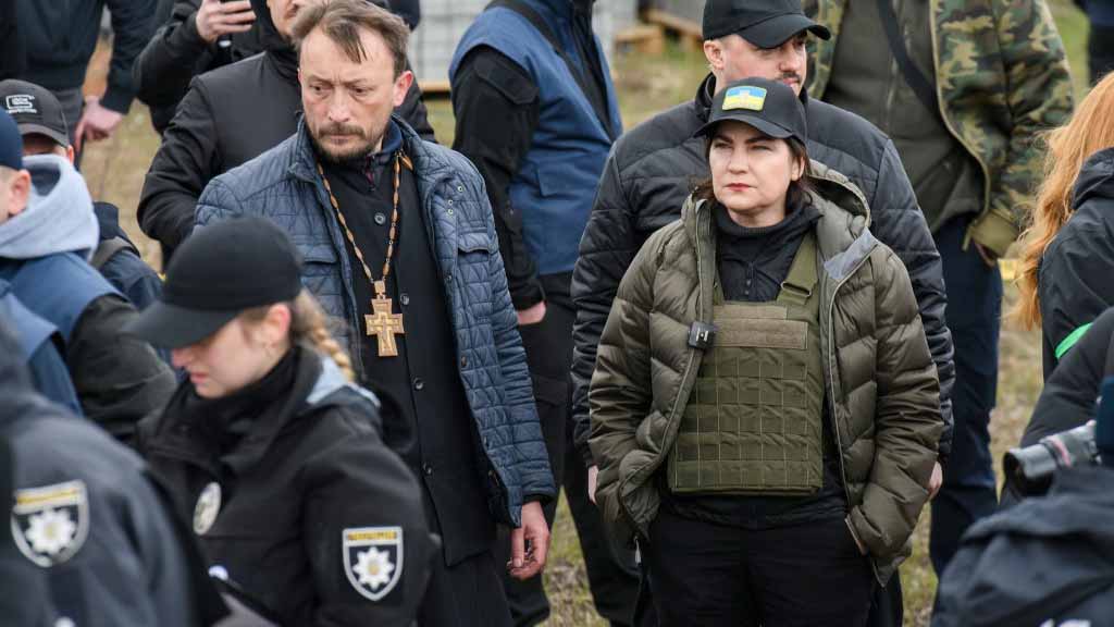 “Es algo muy doloroso para mí”; la mujer que quiere hacer pagar a Putin por los crímenes en Ucrania