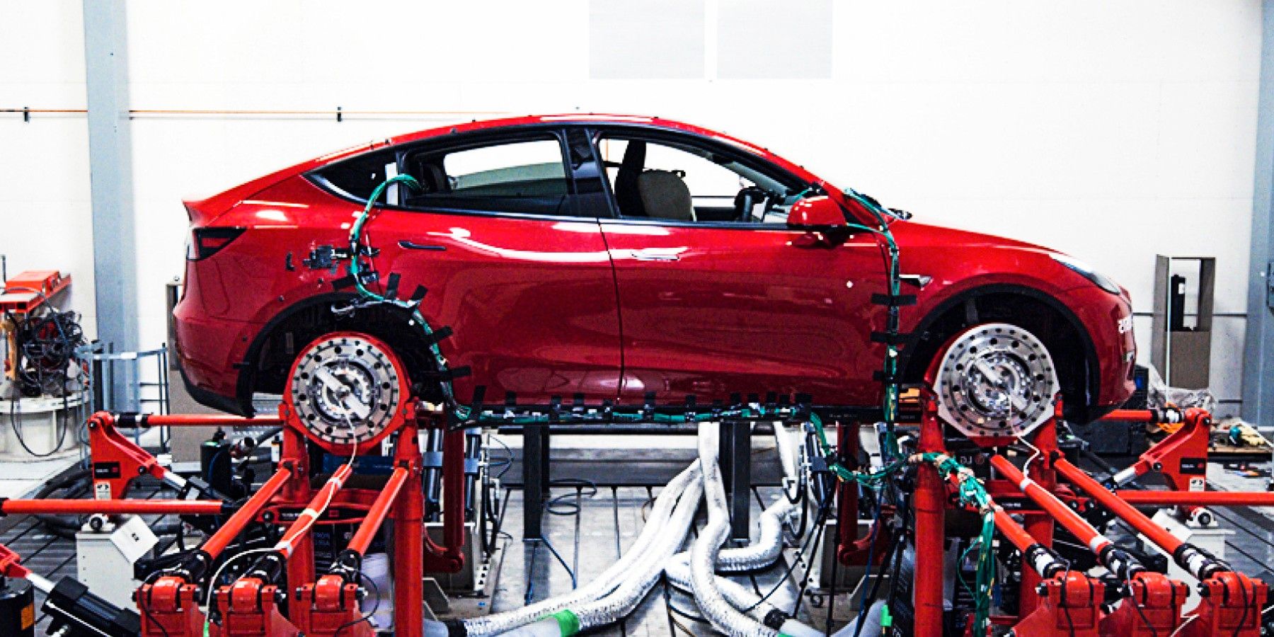 Este increíble video de drones muestra la nueva gigafábrica de Tesla en Berlín