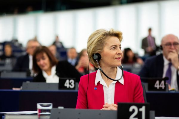 Europa actuará sola en la reforma fiscal digital en 2021 si es necesario, dice el presidente de la UE, ya que el bloque destina 150 000 millones de euros en alivio de COVID-19 hacia la nube, la IA y la banda ancha