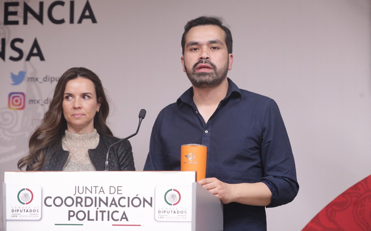 Excluyen a PRD y MC de la Comisión Permanente del Congreso