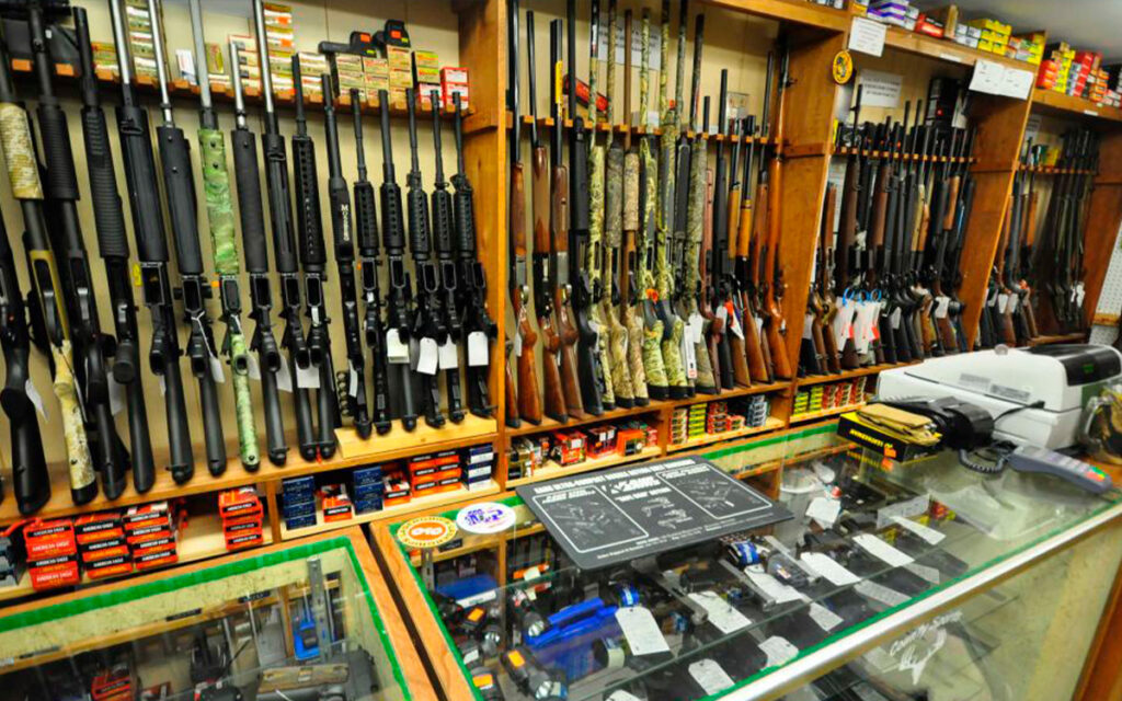 Fabricantes de armas de EU pedirán a juez que rechace demanda de México por 10,000 mdd