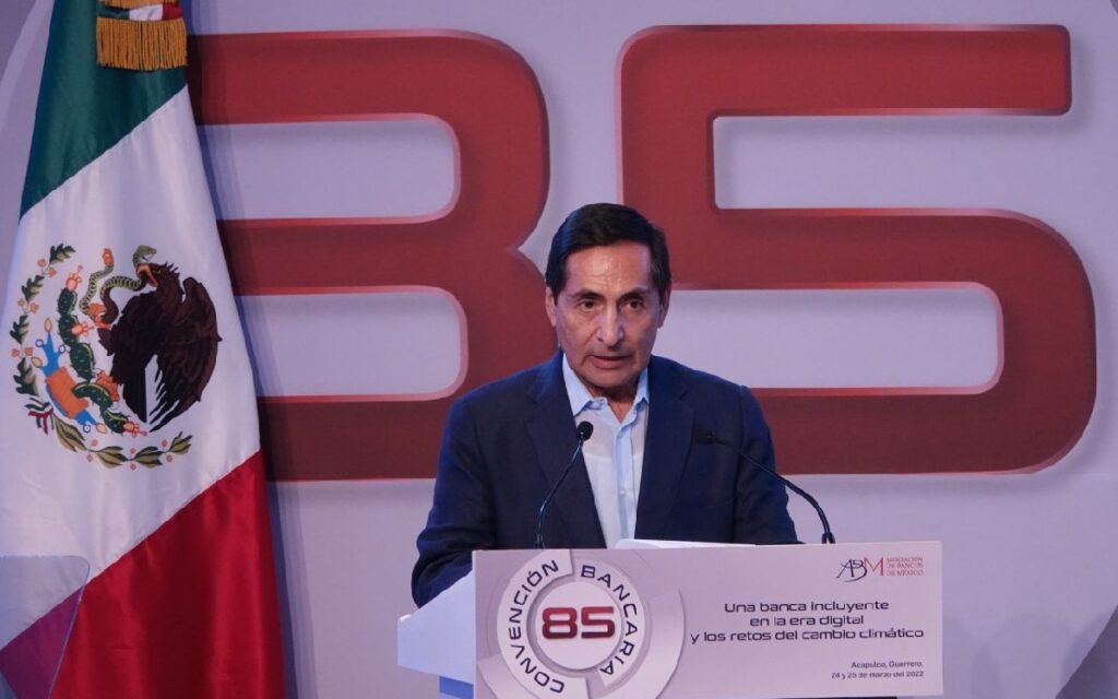 Gobierno mexicano, dispuesto a apoyar a Pemex con amortizaciones deuda si empresa lo requiere: Hacienda