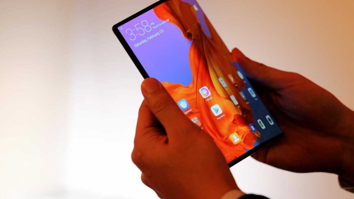 Habrá 100 millones de móviles plegables en 2025