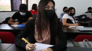 Hay riesgo de repunte pese a diminución de casos de Covid-19 en América, alerta OPS