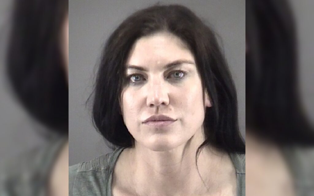 Hope Solo, exportera de futbol de EU, es detenida por conducir ebria