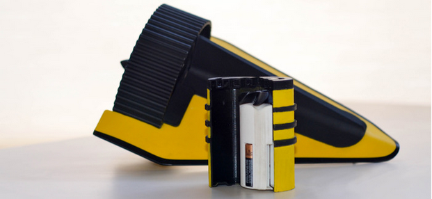 Hydrobee le permite cargar una batería de un río que fluye rápidamente para cargar dispositivos USB sin conexión a la red