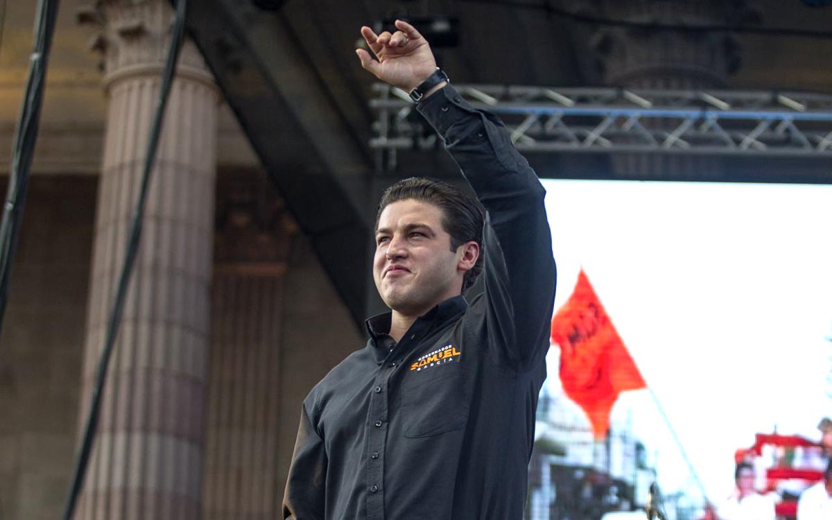 INE multa a Samuel García con 448 mil pesos por recibir dinero de familiares en su campaña a la gubernatura