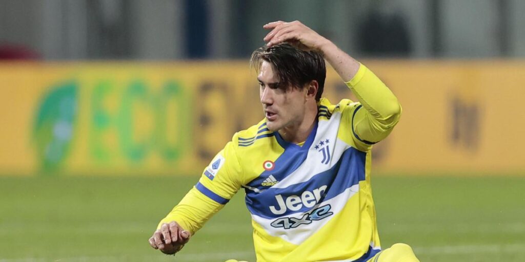 Immobile toma ventaja en su lucha con Vlahovic