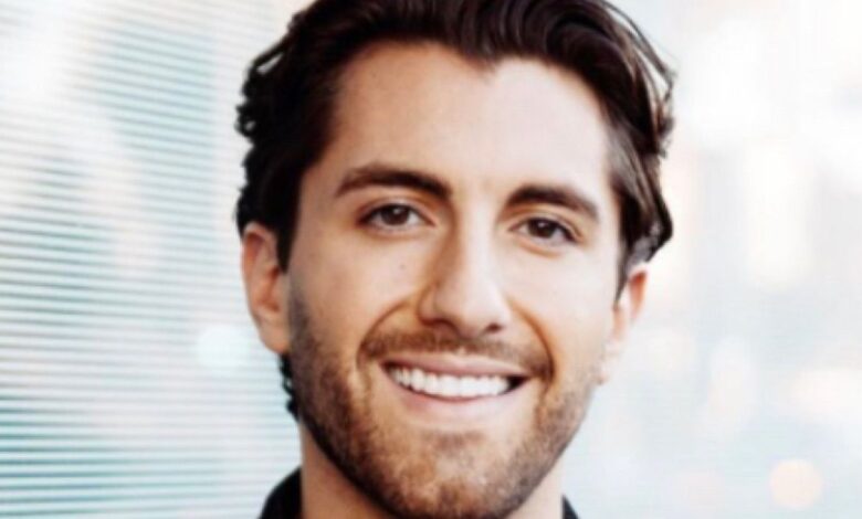 Jason Tartick dice que Bachelor eligió a Colton porque puede ser manipulado