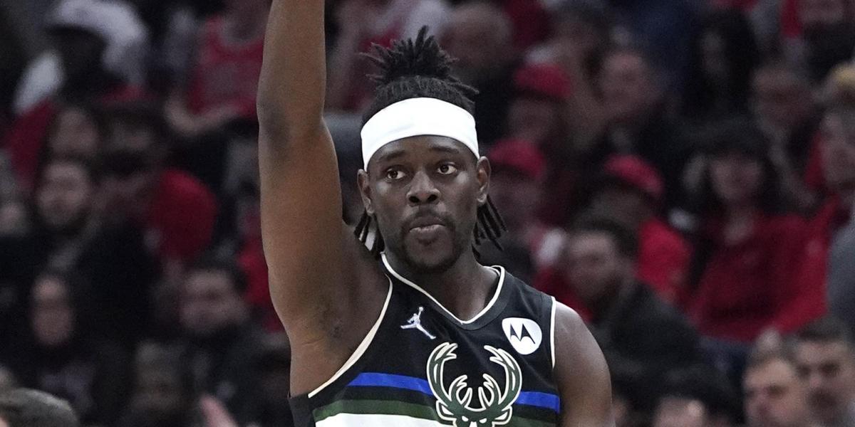 Jrue Holiday, elegido mejor compañero del año en la NBA