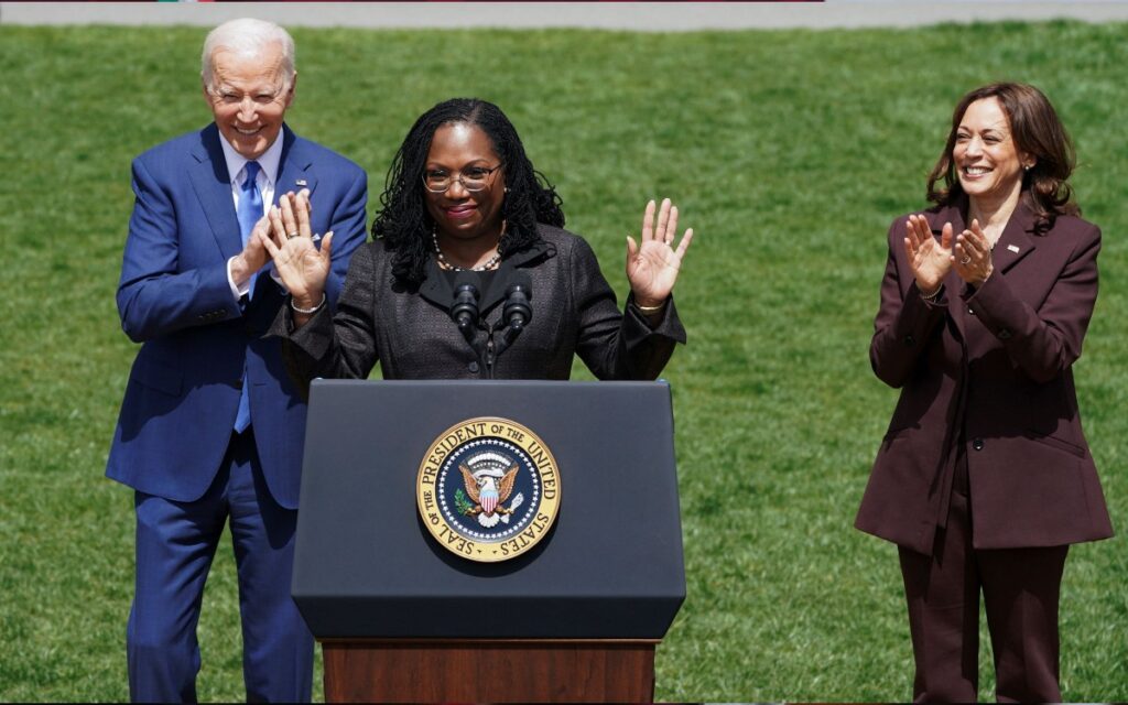 Ketanji Brown Jackson, la primera jueza afroamericana de la Corte Suprema de EU