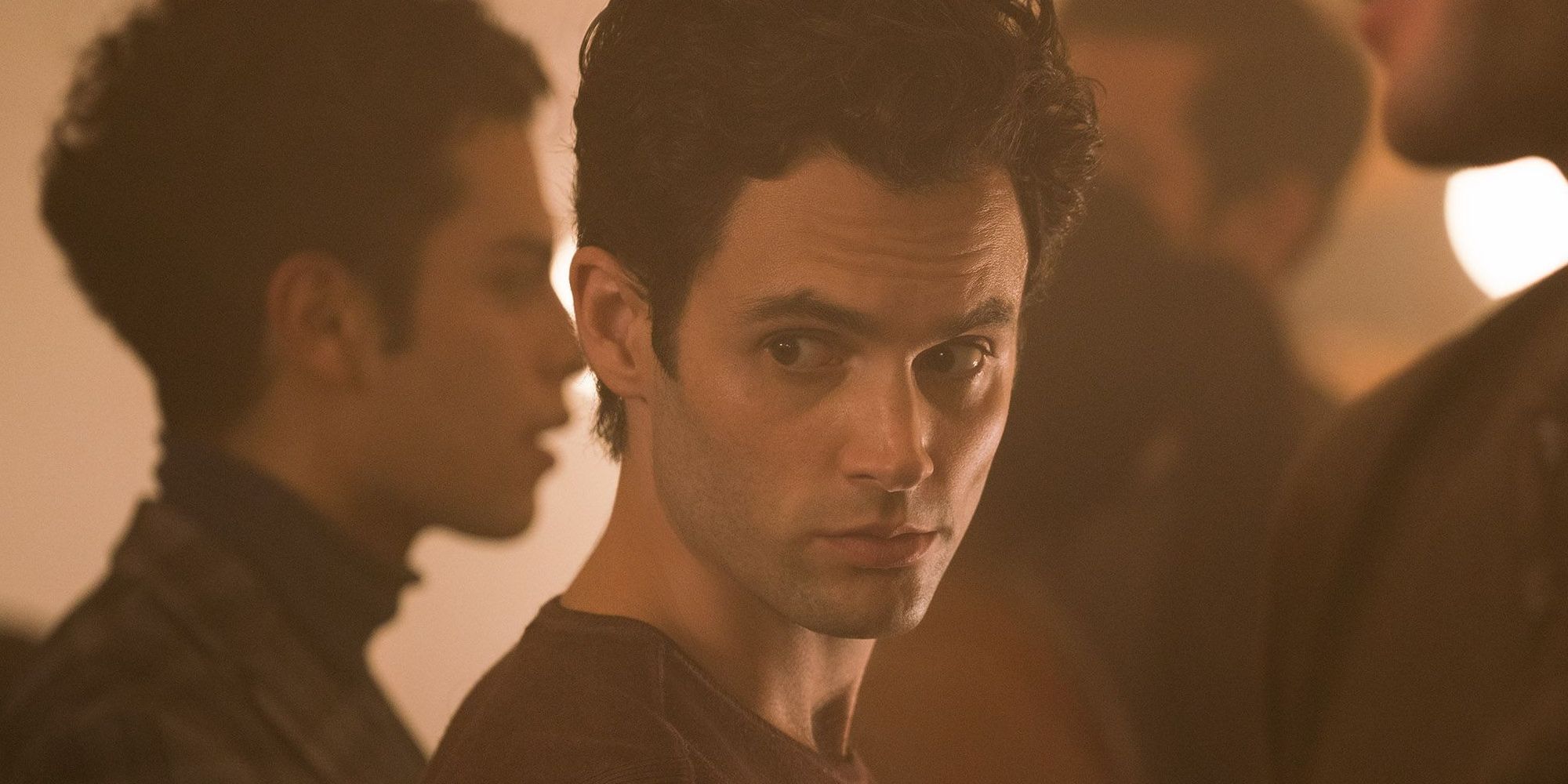 La Temporada 4 de You Agrega 14 al Reparto y Revela Nuevos Detalles de la Historia