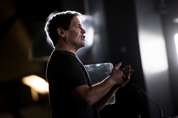 La aplicación Fireside de Mark Cuban en conversaciones para recaudar una valoración de $ 125 millones