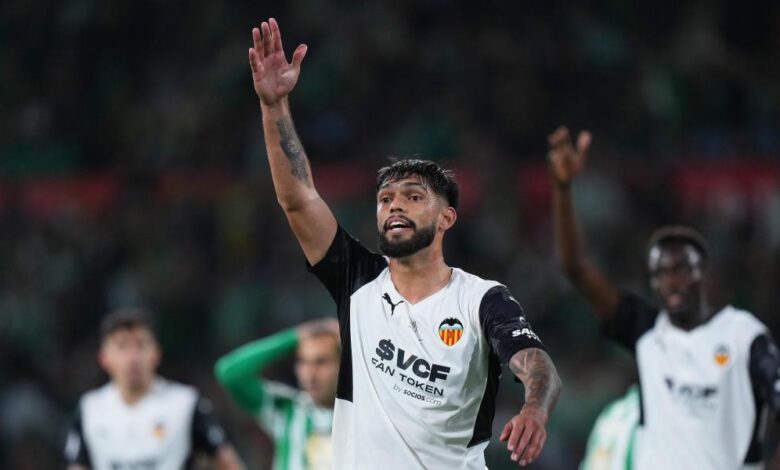 La derrota en la Copa 'libera' al Valencia de tener que comprar a Alderete