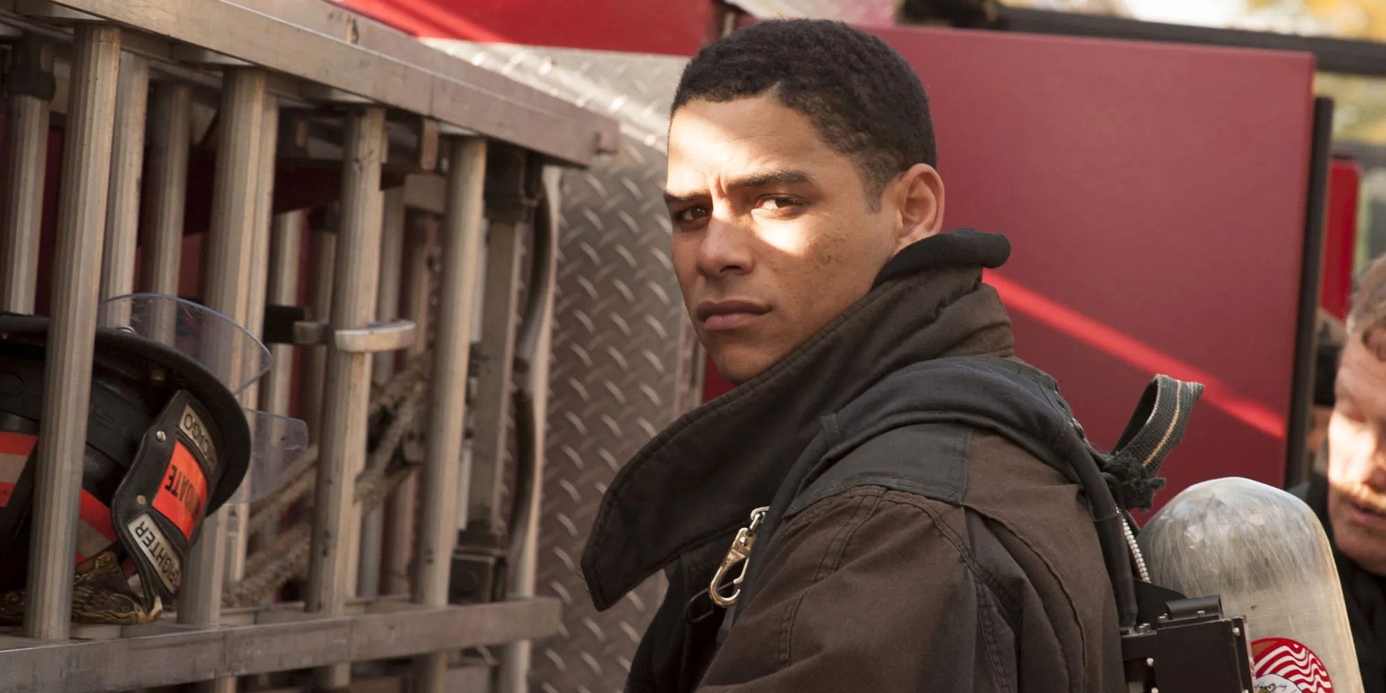 La estrella de Chicago Fire, Charlie Barnett, habla sobre haber sido descartado del programa