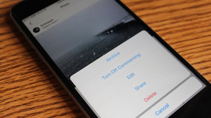 La función de archivo de Instagram se activa, lo que le permite ocultar fotos indefinidamente