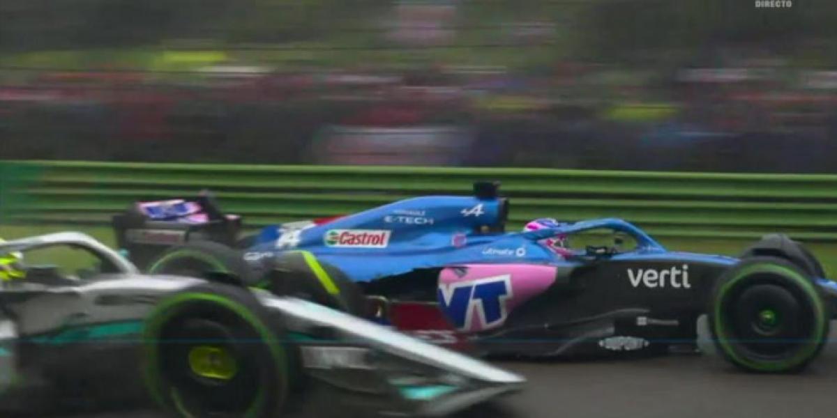 La reacción de Alonso al trompo de Leclerc